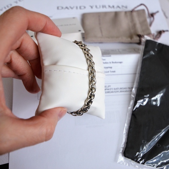 SOLD David Yurman Sterling and Diamonds .32pts - Picture 7 of 8